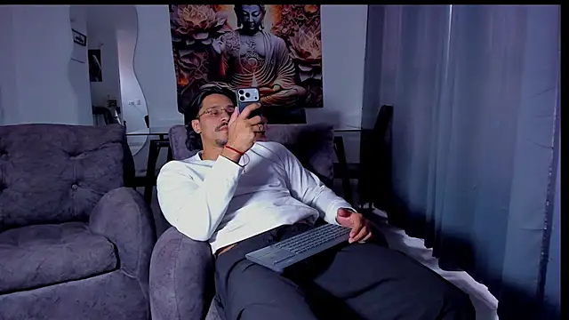 Valentino Dosantos  online show from 02/13/26, 08:27