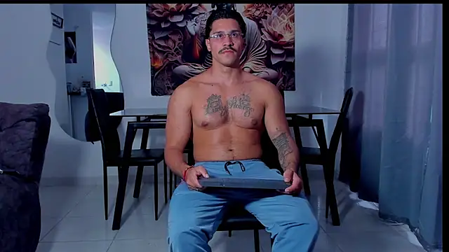 Valentino Dosantos  online show from 02/23/26, 08:28