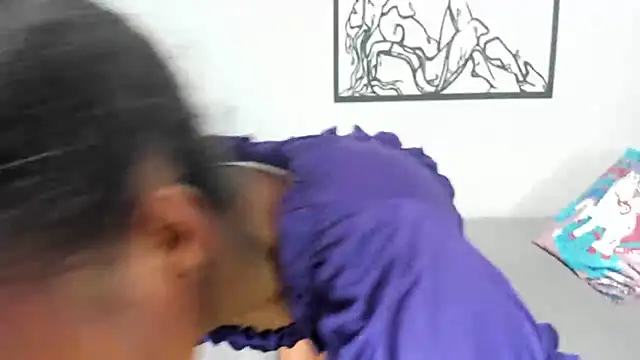 Snapshot of karina-lopez chatting on 10/03/25, 03:20 karina-lopez online show from 10/03/25, 03:20