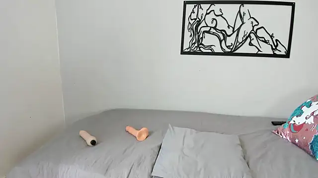 Snapshot of karina-lopez chatting on 10/13/25, 03:01 karina-lopez online show from 10/13/25, 03:01