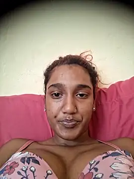 indianpink lips online show from 12/22/25, 02:14