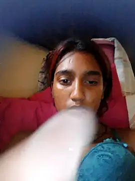 indianpink lips online show from 02/15/26, 03:53