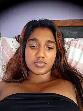 indianpink lips online show from 04/17/26, 10:40