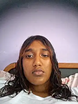 indianpink lips online show from 04/23/26, 02:41