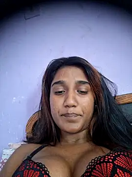 Snapshot of indianpink_lips chatting on 05/14/26, 11:17 indianpink lips online show from 05/14/26, 11:17