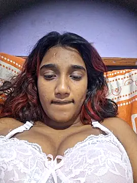 Snapshot of indianpink_lips chatting on 06/07/26, 07:06 indianpink lips online show from 06/07/26, 07:06