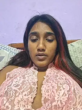 Snapshot of indianpink_lips chatting on 06/14/26, 05:04 indianpink lips online show from 06/14/26, 05:04