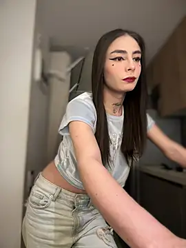 candycami19 online show from 02/19/25, 05:05