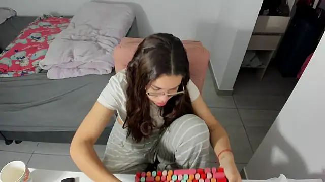 Snapshot of Greciaruiz_ chatting on 05/13/26, 11:55 Greciaruiz online show from 05/13/26, 11:55