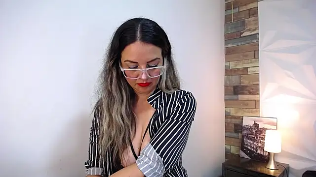 Azaahara  online show from 03/19/25, 02:24