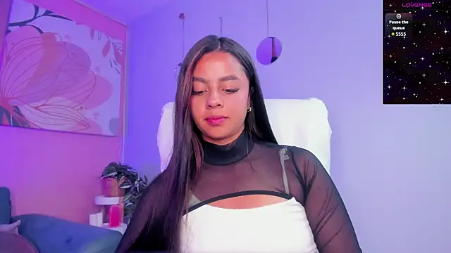 Bella walker  online show from 09/11/25, 08:31