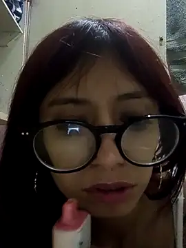 flaquiita69 online show from 02/15/25, 12:26