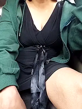 Snapshot of PPP_25 chatting on 11/16/25, 08:31 PPP 25 online show from 11/16/25, 08:31