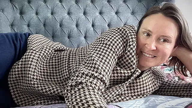 eatmypie69 online show from 09/11/25, 09:31