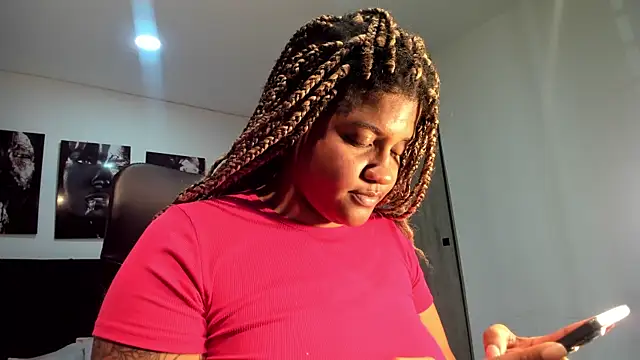 ZahraRose online show from 09/08/25, 08:30