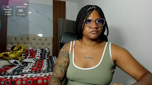 ZahraRose online show from 04/15/26, 10:54