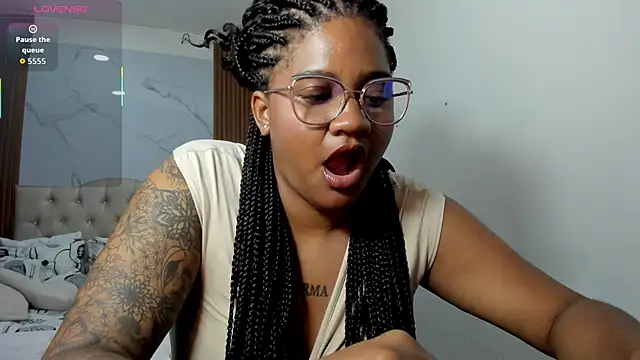 ZahraRose online show from 04/21/26, 02:51