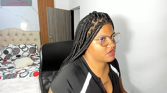 Snapshot of ZahraRose chatting on 05/11/26, 09:12 ZahraRose online show from 05/11/26, 09:12