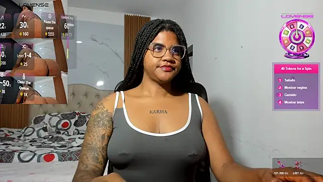 Snapshot of ZahraRose chatting on 06/10/26, 10:25 ZahraRose online show from 06/10/26, 10:25