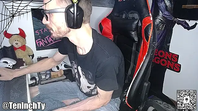 teninchty online show from 10/30/25, 04:30