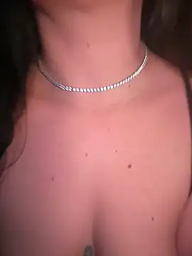 YoungHotMilf97 online show from 03/10/26, 09:09