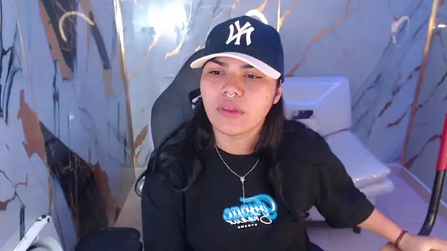 melany rouse18 online show from 10/31/25, 11:22