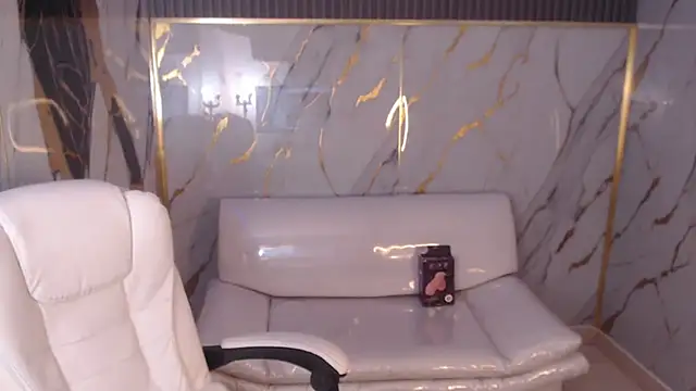 melany rouse18 online show from 11/21/25, 12:59