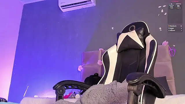  Ashley 33 online show from 03/12/26, 08:04