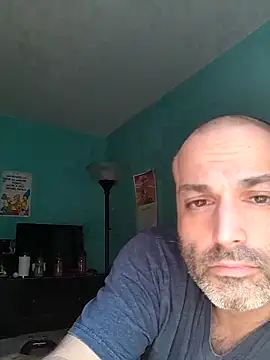 Snapshot of Novabear6996 chatting on 03/13/25, 04:01 Novabear6996 online show from 03/13/25, 04:01