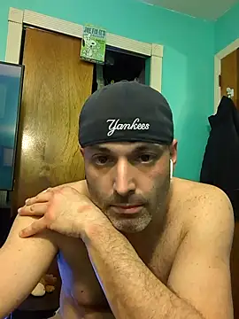 Snapshot of Novabear6996 chatting on 03/15/25, 09:30 Novabear6996 online show from 03/15/25, 09:30