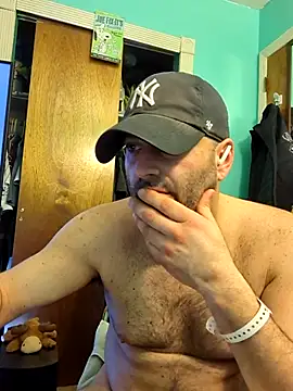 Snapshot of Novabear6996 chatting on 03/21/25, 05:11 Novabear6996 online show from 03/21/25, 05:11