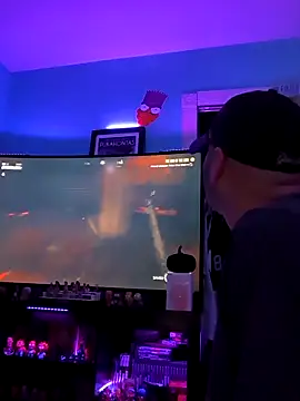 Snapshot of Novabear6996 chatting on 10/18/25, 12:13 Novabear6996 online show from 10/18/25, 12:13