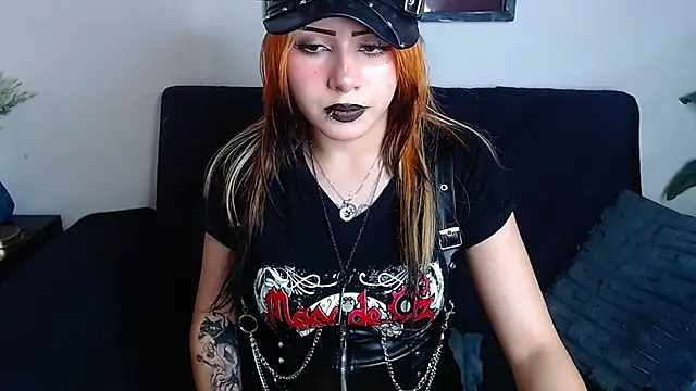 Snapshot of fyreandfox_ chatting on 06/05/26, 08:03 fyreandfox online show from 06/05/26, 08:03
