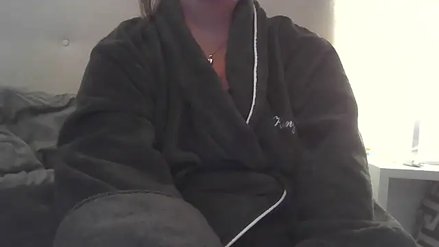 sizha6 online show from 09/15/25, 10:37