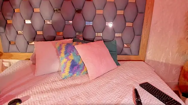 hillary uckerman  online show from 03/16/25, 12:00