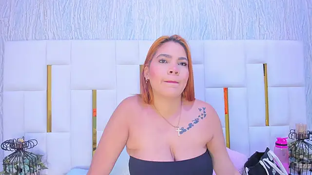 hillary uckerman  online show from 12/21/25, 10:44