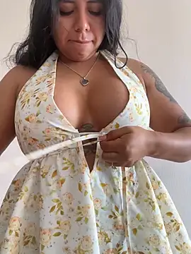 Snapshot of Karla_Stein2025 chatting on 10/30/25, 01:34 Karla Stein2025 online show from 10/30/25, 01:34