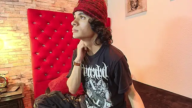 sc0rpius  online show from 03/12/25, 07:49