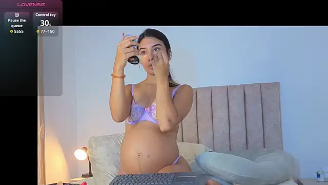 Snapshot of Abbyfierce chatting on 10/01/25, 11:16 Abbyfierce online show from 10/01/25, 11:16