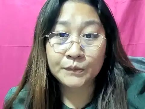 Snapshot of hotchubby88 chatting on 12/16/24, 11:18 hotchubby88 online show from 12/16/24, 11:18