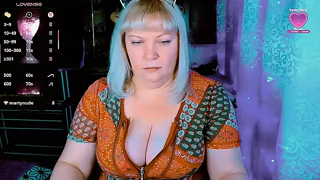 FlowerButterf online show from 12/13/25, 10:26