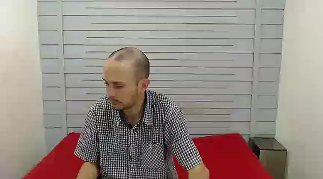 JhonTorres018 online show from 02/21/25, 07:10