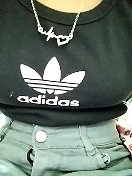 Snapshot of Aaradhna-hoy chatting on 03/06/25, 12:52 Aaradhna-hoy online show from 03/06/25, 12:52