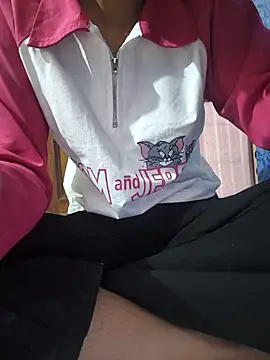 Snapshot of Aaradhna-hoy chatting on 10/30/25, 09:33 Aaradhna-hoy online show from 10/30/25, 09:33