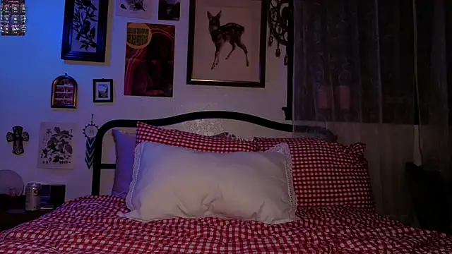 sinfulblonde1 online show from 11/28/25, 05:43