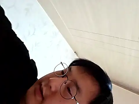 halu5400 online show from 02/15/26, 09:08