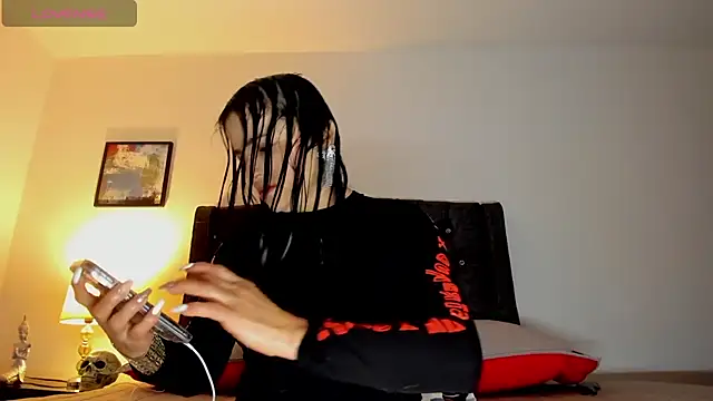 Skay Hot online show from 12/30/24, 03:14