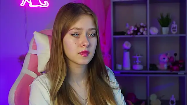 EveMundie online show from 03/22/25, 12:25