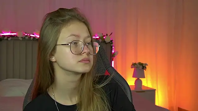 EveMundie online show from 09/29/25, 06:18