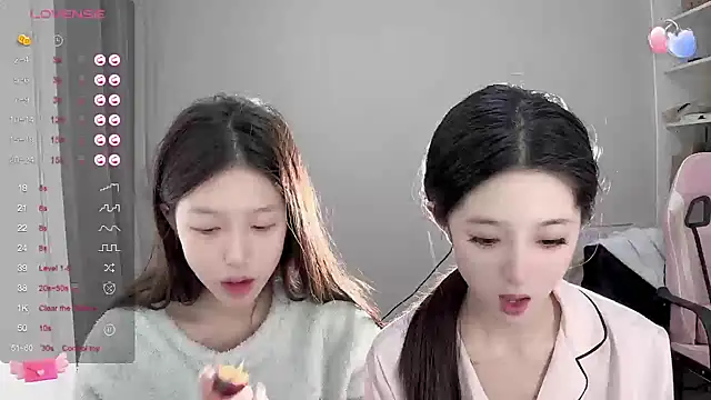 YaYa-521 online show from 09/26/25, 07:51